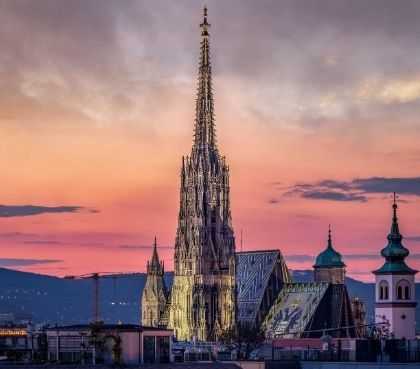 Groepenactiviteit naar de schitterende kathedraal van Wenen